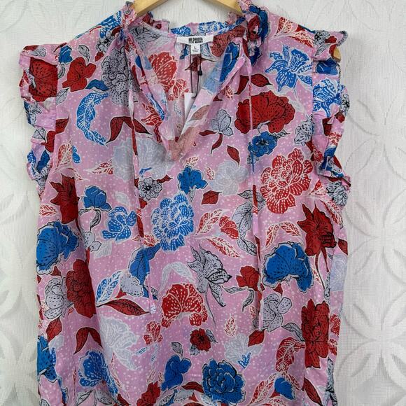 B Dakota by Steve Madden
Flutter Away Top Size L NWT - Picture 8 of 14